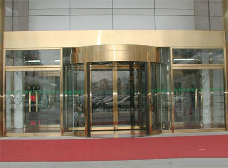 某某现代家居东北区自动旋转门